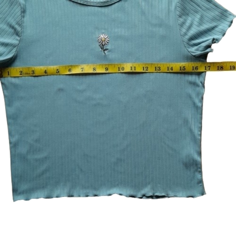 Bluenotes Short Sleeve Ribbed Knit Embroidered Lettuce Edge Green Women's Medium - Picture 5 of 8